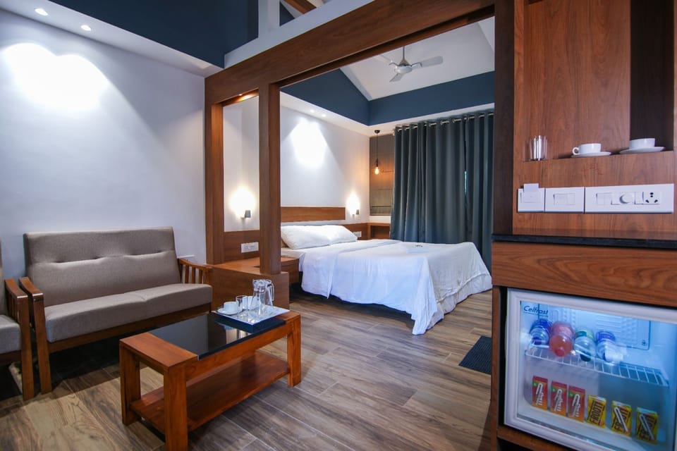 Deluxe Cottage | In-room safe, iron/ironing board, free WiFi, bed sheets