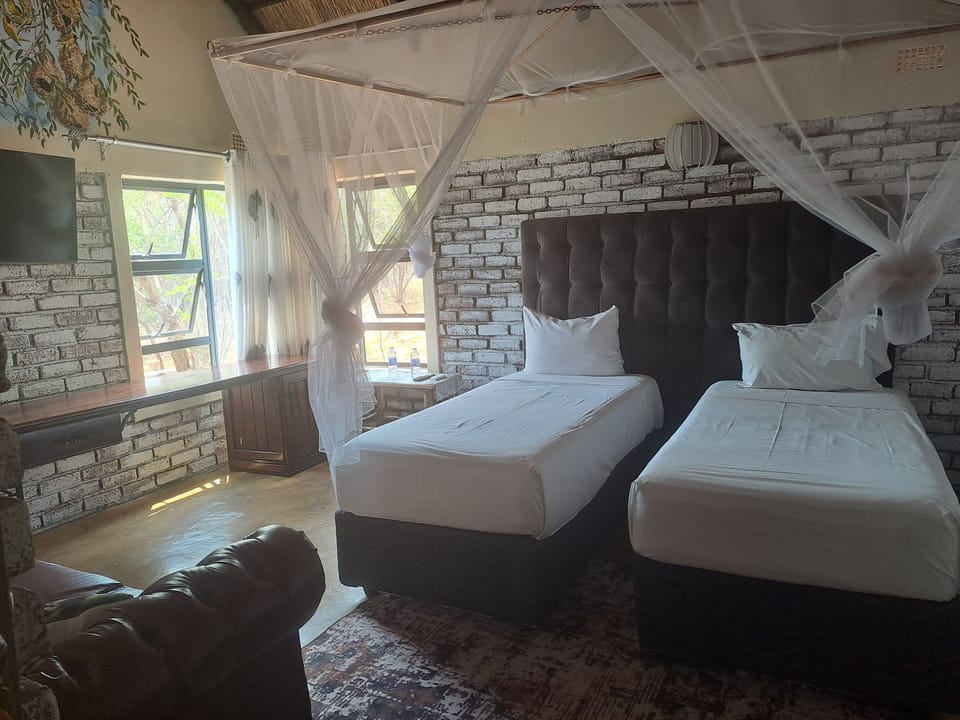 Superior Villa | Iron/ironing board, free WiFi, bed sheets, wheelchair access