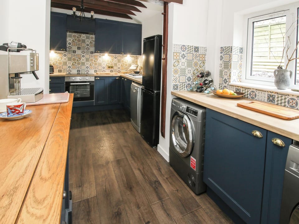 Fridge, dishwasher, electric kettle, toaster
