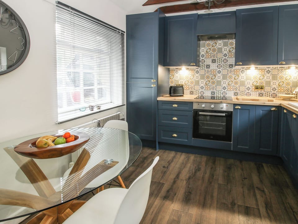 Fridge, dishwasher, electric kettle, toaster