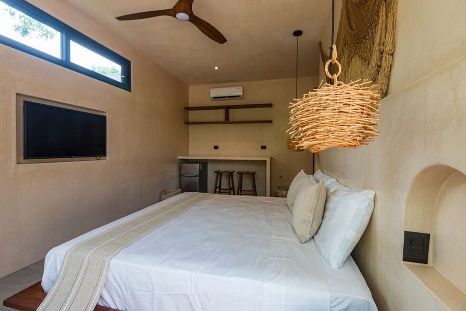King bedroom w/ rustic charm, bar space & smart TV