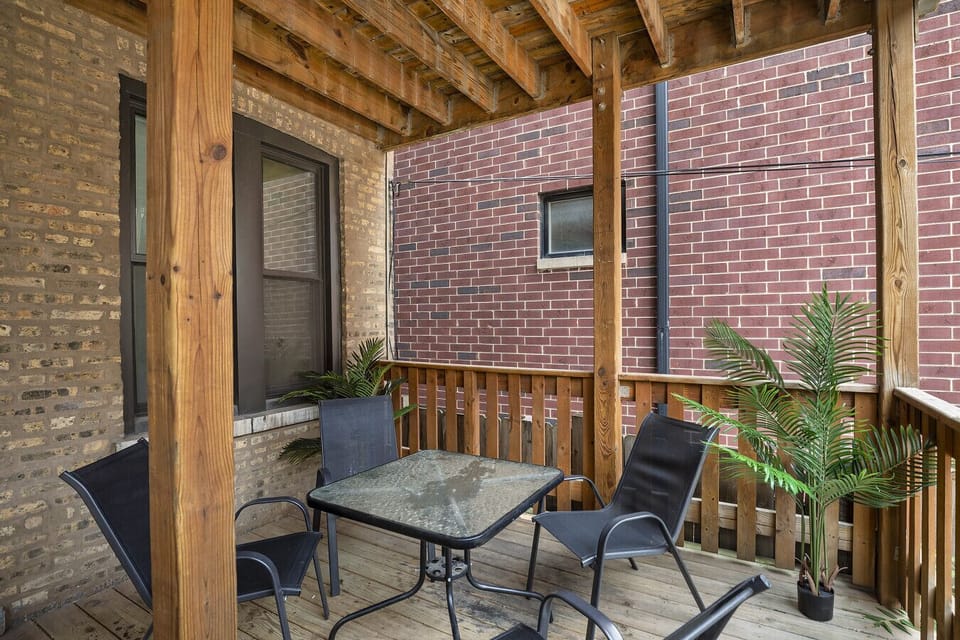 Relax and unwind on our spacious patio deck 🌿☀️ Perfect for morning coffee, evening drinks, or stargazing nights
