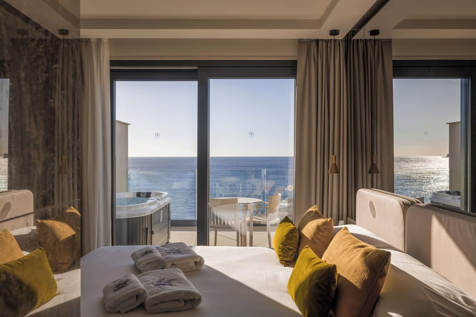 Superior Room, Hot Tub, Sea View | Premium bedding, in-room safe, laptop workspace, iron/ironing board