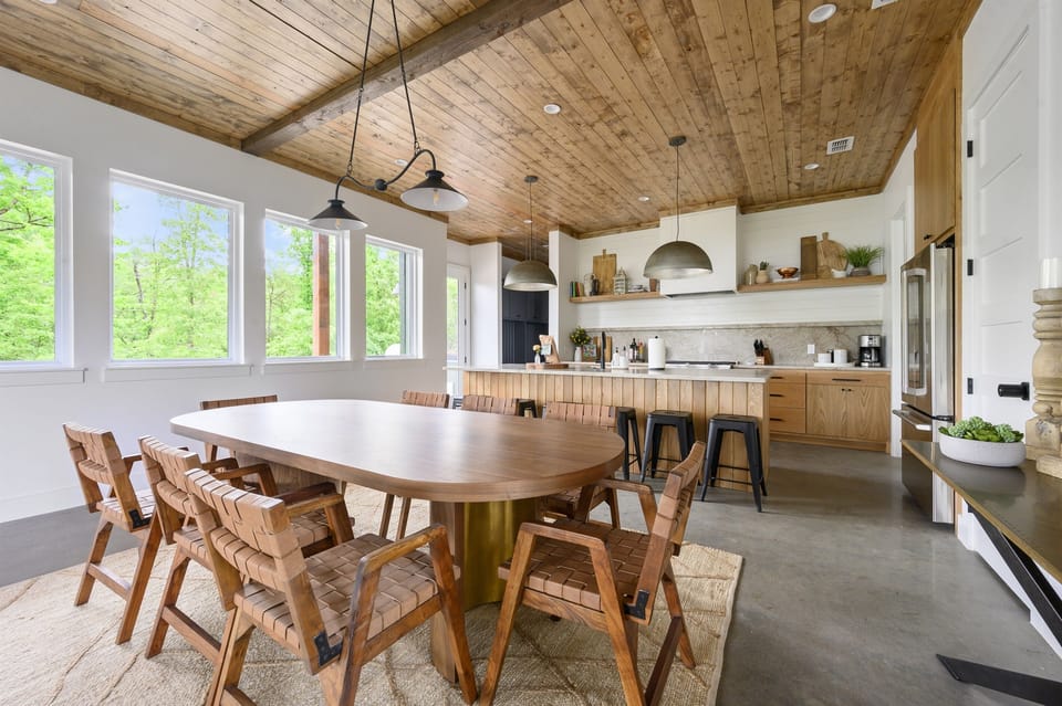 Dining Room: Sunlit space with stunning views—perfect for meals and memories!