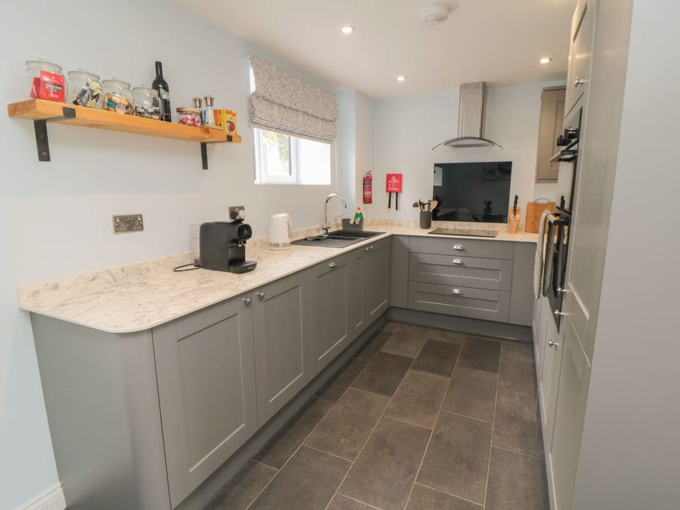 Fridge, dishwasher, electric kettle, toaster