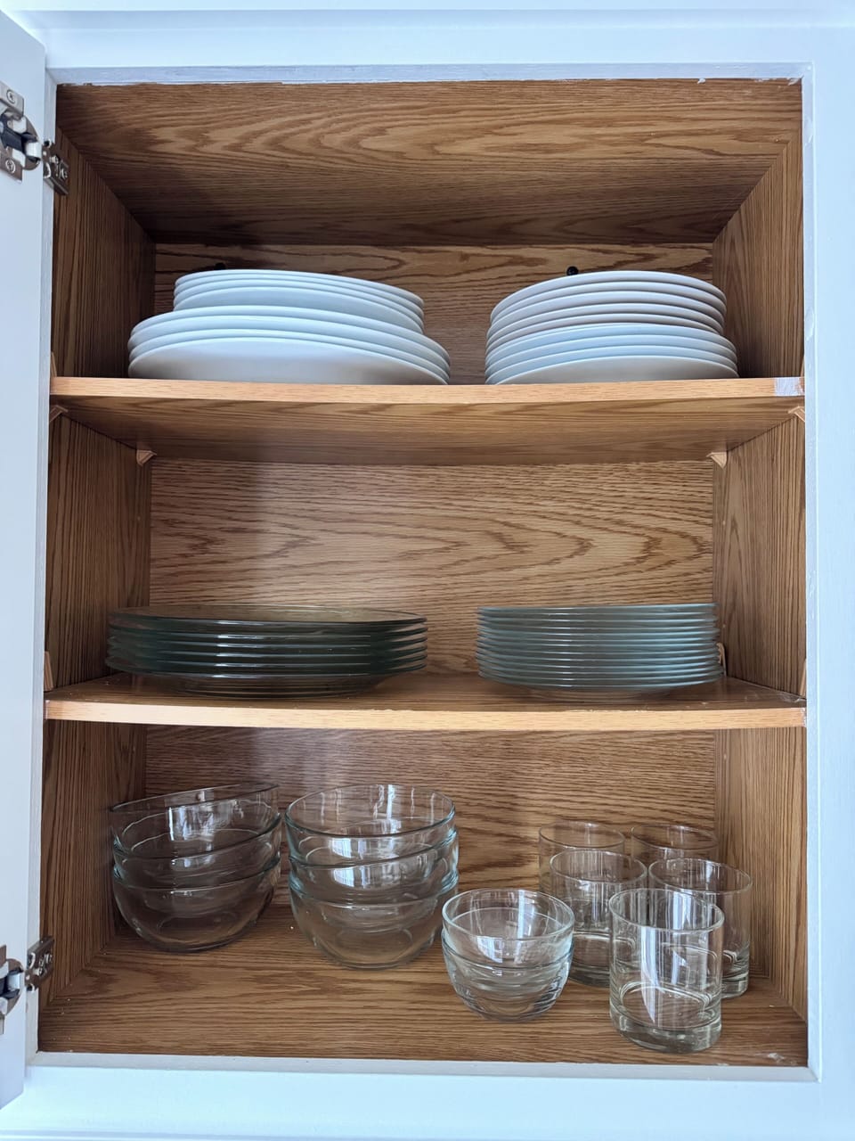 Glassware, bowls and plates.