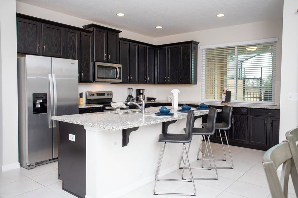 House | 4 bedrooms, desk, soundproofing, high-speed internet