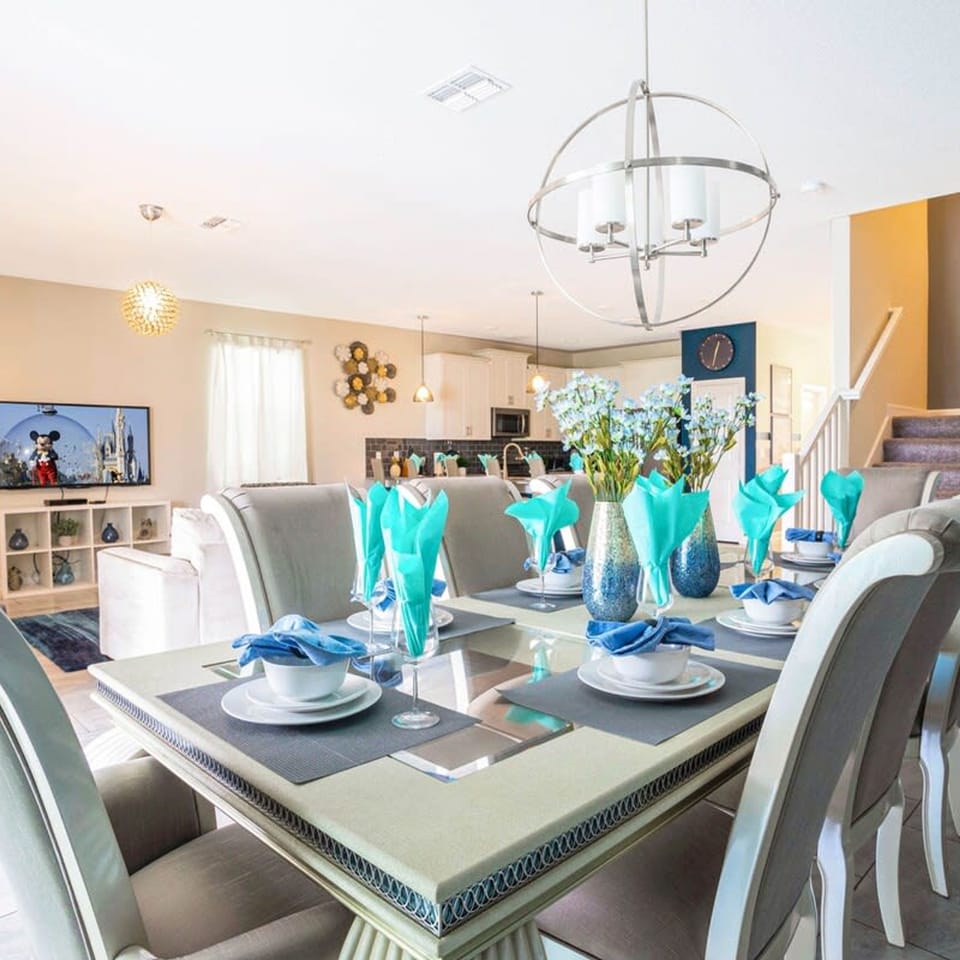 House | 9 bedrooms, high-speed internet