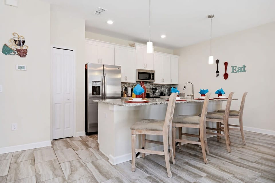 House | 4 bedrooms, high-speed internet