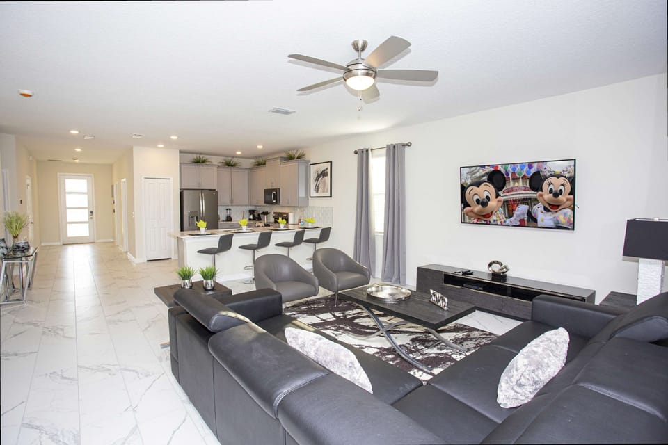 House | 8 bedrooms, Internet