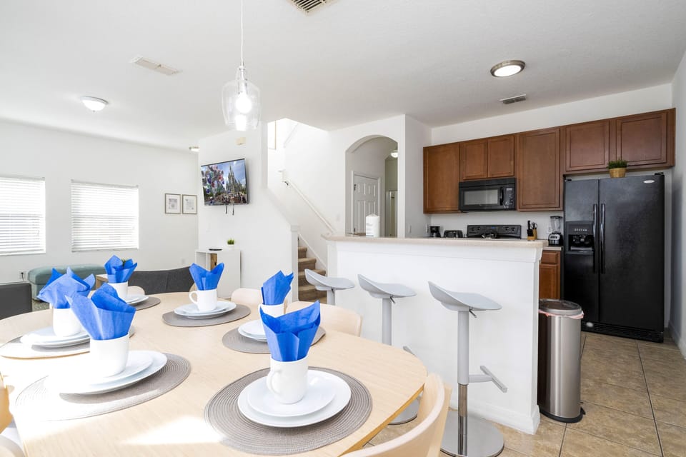 House | 4 bedrooms, high-speed internet