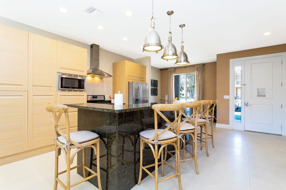 House | 4 bedrooms, Internet