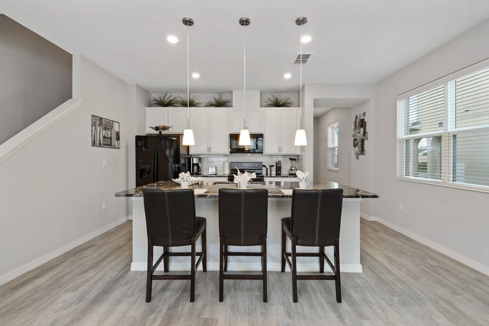 House | 4 bedrooms, high-speed internet