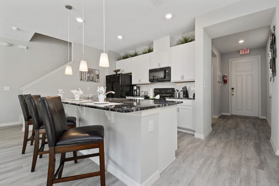 House | 4 bedrooms, high-speed internet