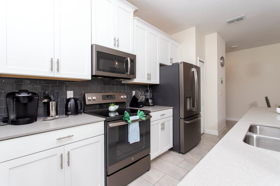 House | 4 bedrooms, soundproofing, Internet