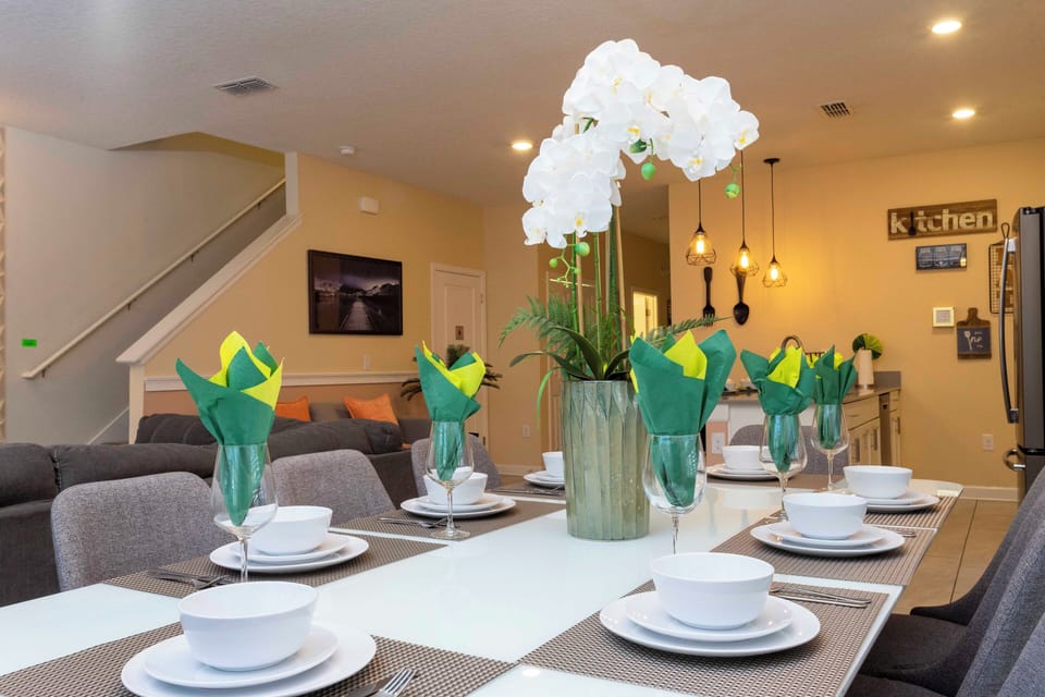 House | 5 bedrooms, in-room safe, desk, soundproofing