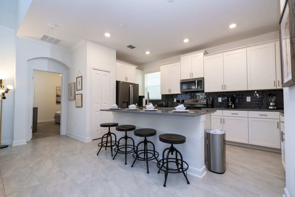 House | 5 bedrooms, high-speed internet