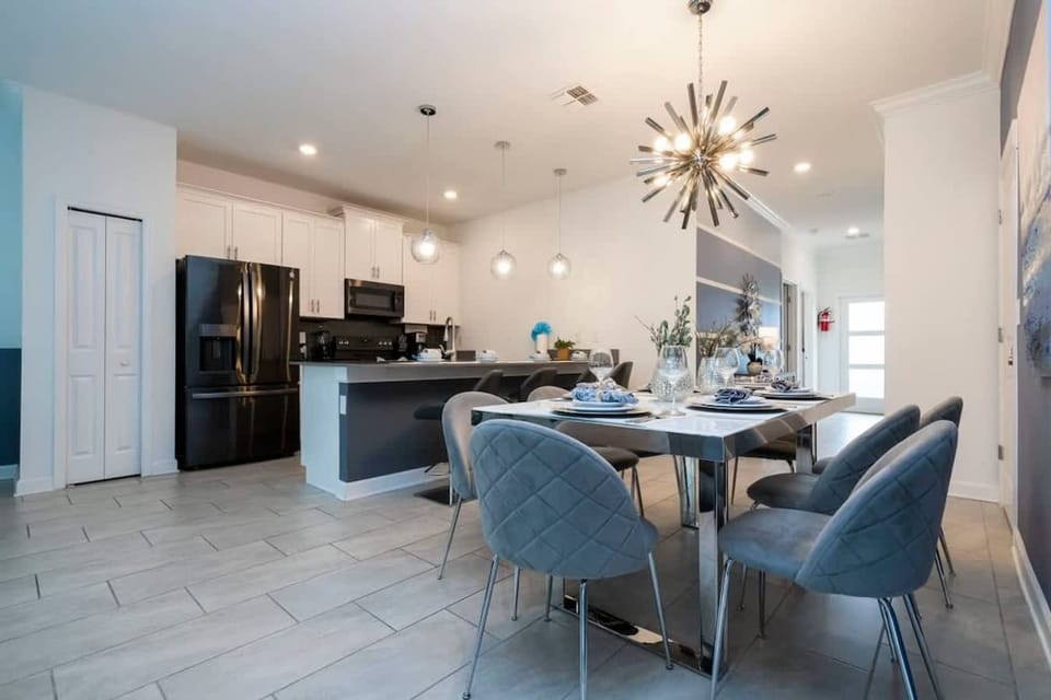 House | 5 bedrooms, Internet