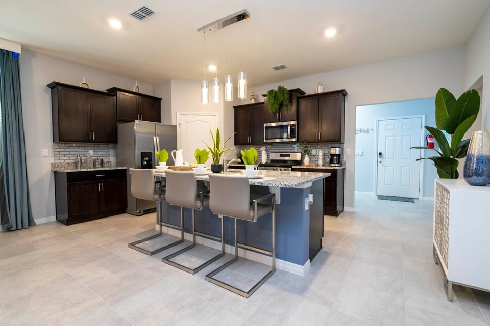 House | 5 bedrooms, desk, high-speed internet