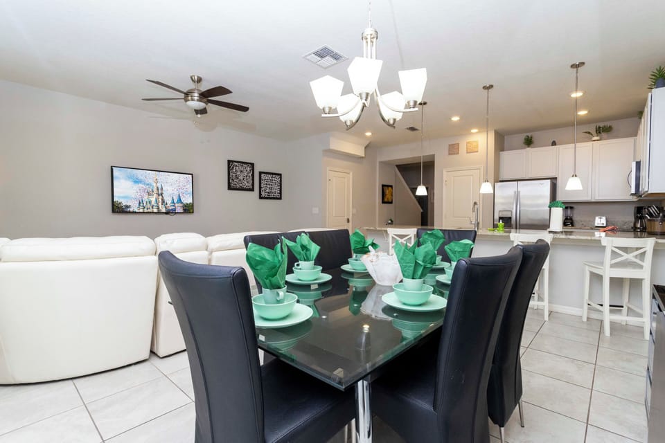 House | 4 bedrooms, high-speed internet