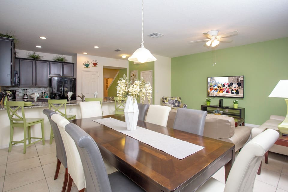 House | 4 bedrooms, desk, soundproofing, high-speed internet