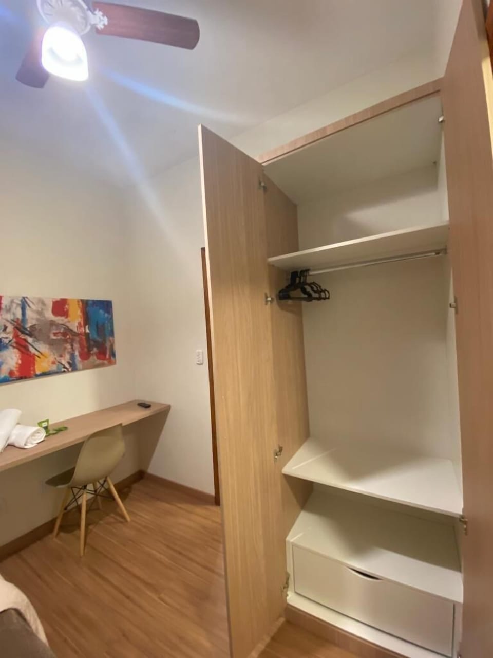 Executive Suite | Hypo-allergenic bedding, individually furnished, desk, laptop workspace
