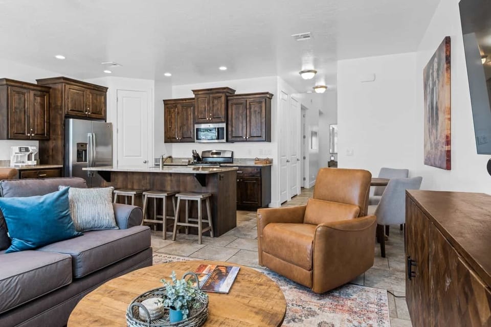 Townhome, 4 Bedrooms | Living area | Smart TV