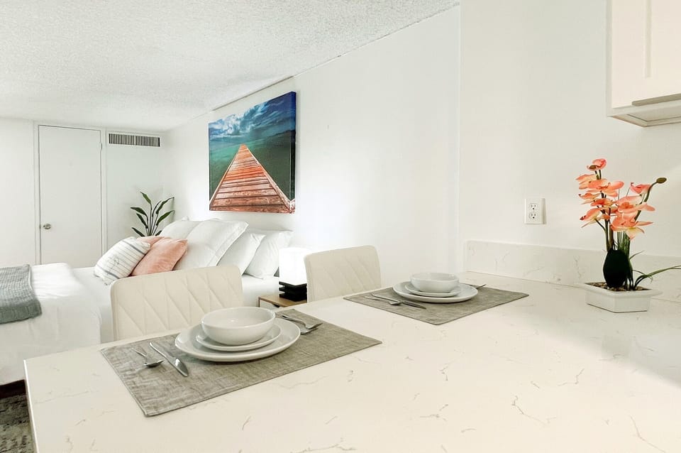 Studio | Dining