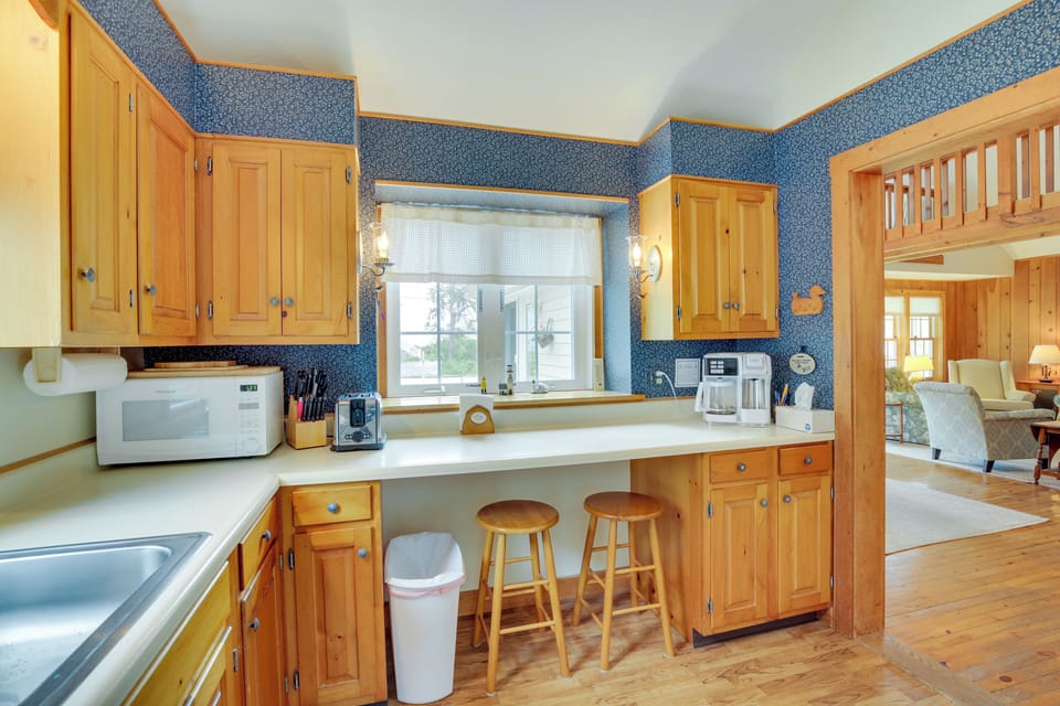 Kitchen | Toaster | Blender | Ice Maker | Cooking Basics