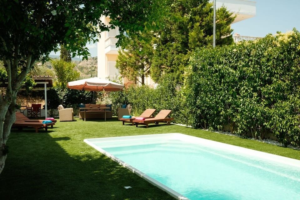 Cool shade, privacy and comfort, even on the hottest days.