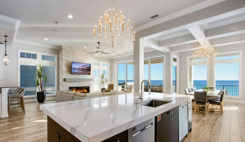 Second Floor Gourmet Kitchen - Beautiful Gulf Views