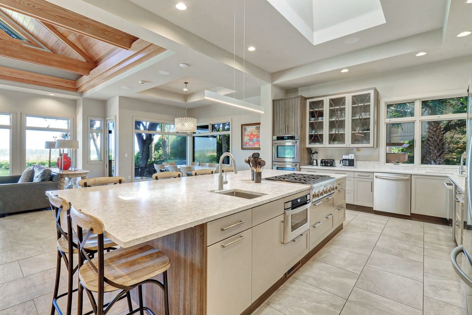 43 South Beach Lagoon | Kitchen