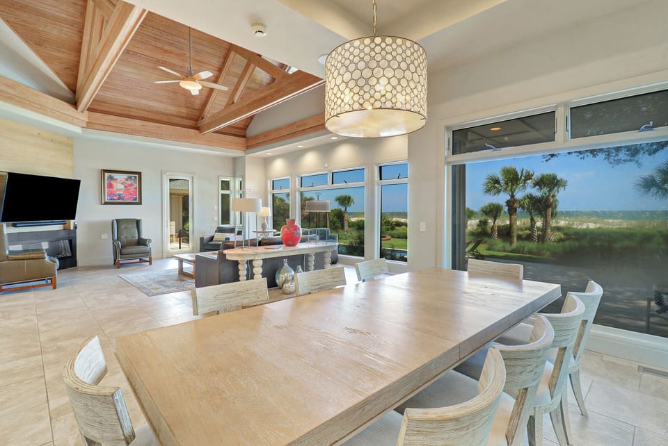 43 South Beach Lagoon | 2nd Dining Table