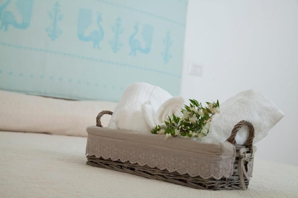 Basic Double Room | Desk, laptop workspace, free WiFi