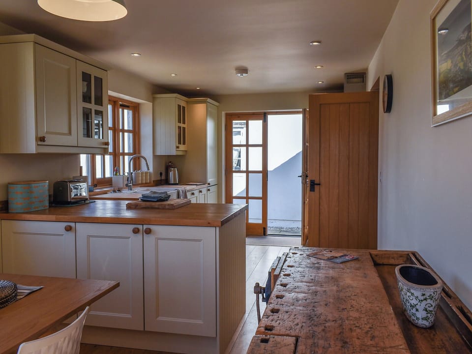 Kitchen/diner | The Potting Shed, Par, near Fowey