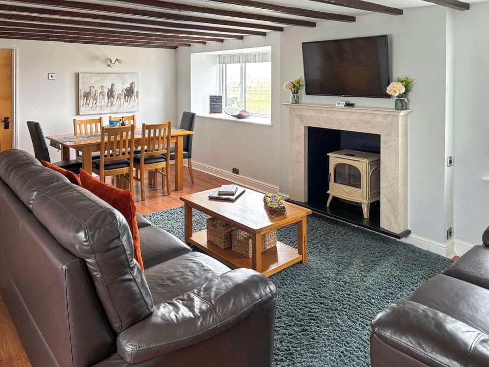 Open plan living area | Bay - High Peak House, Ravenscar, near Whitby