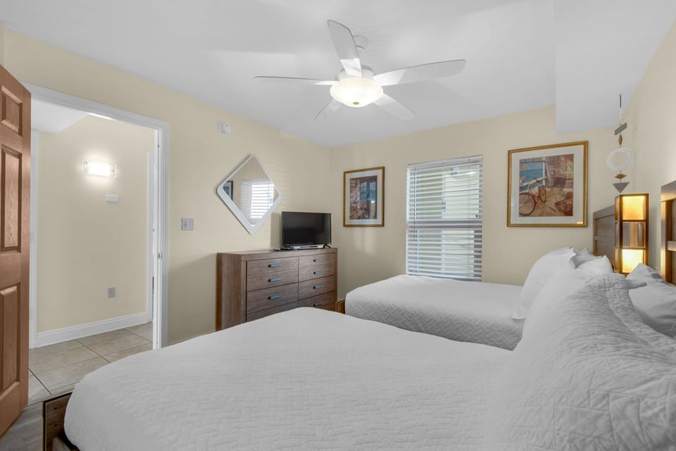 3rd bedroom with TV