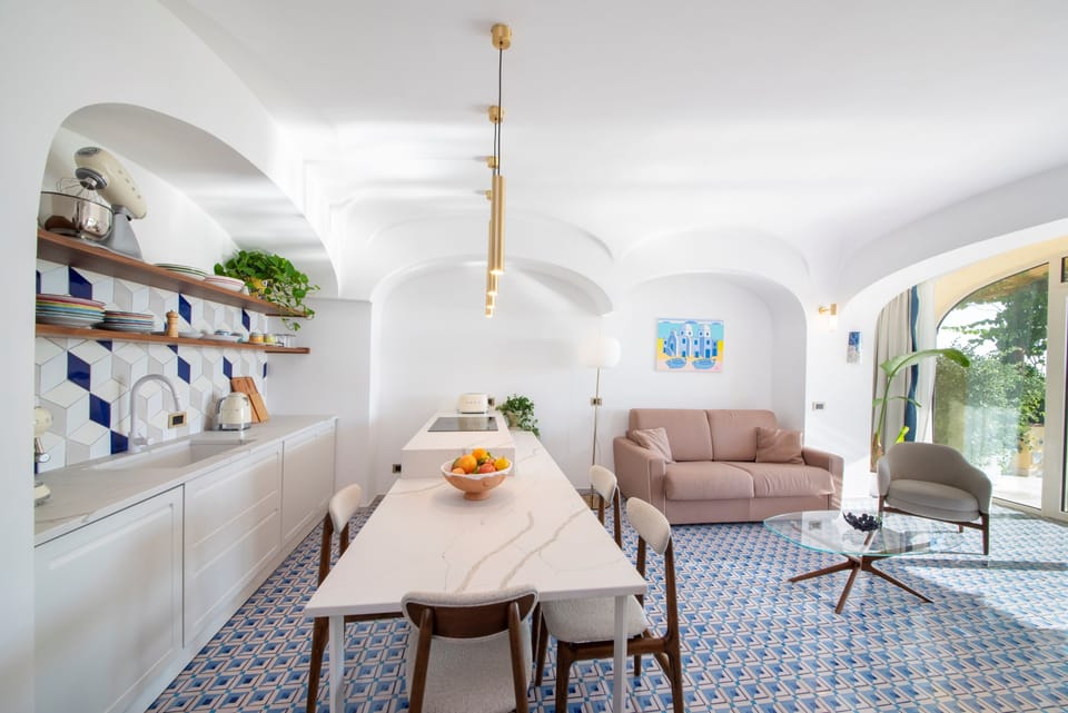 livingroom/kitchen view