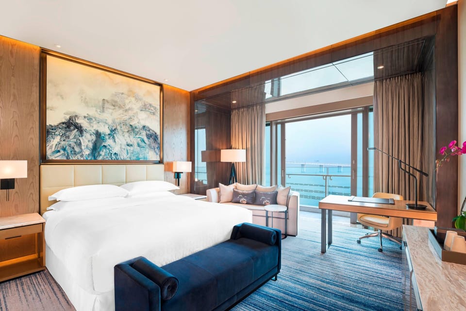 Premium bedding, minibar, in-room safe, desk