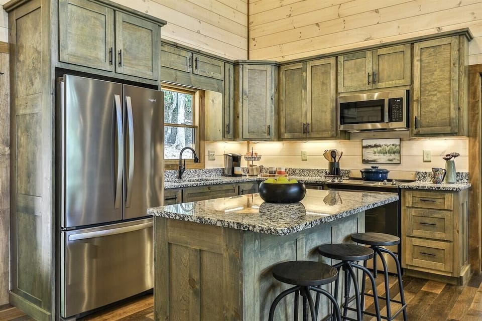 Fully Stocked Kitchen