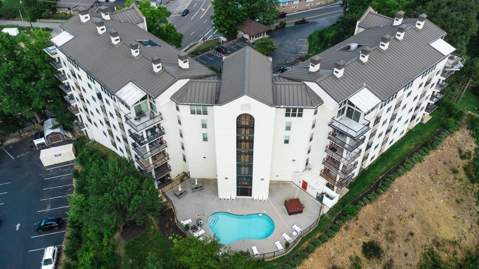Great location that overlooks the Gatlinburg Strip