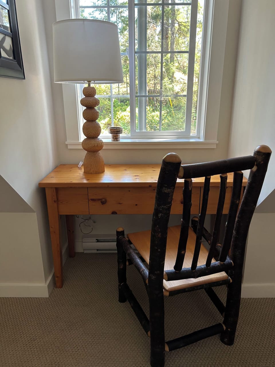 writing nook upstairs bedroom