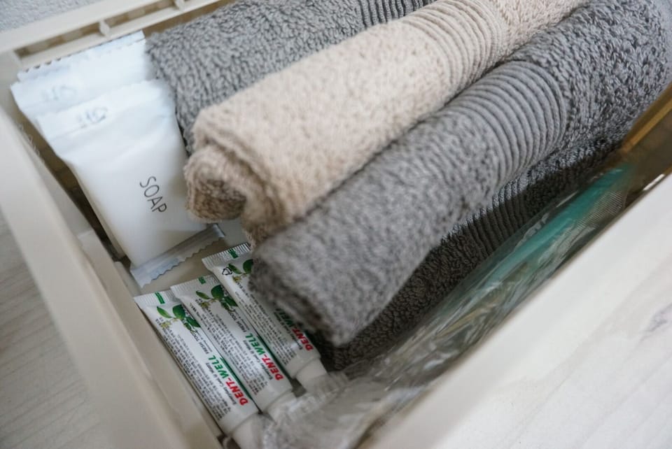 Bathroom amenities