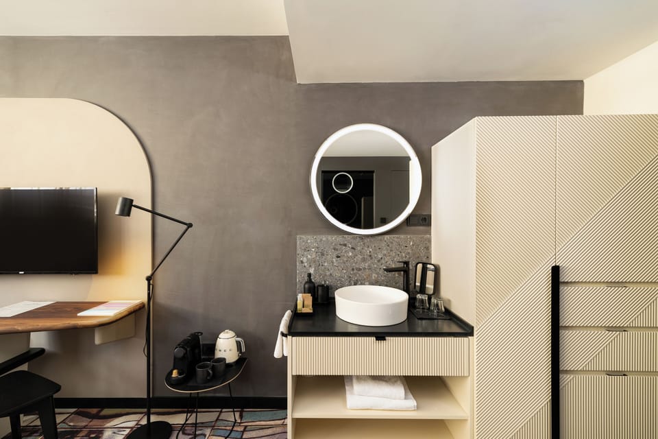 Cosy | Premium bedding, memory foam beds, minibar, in-room safe