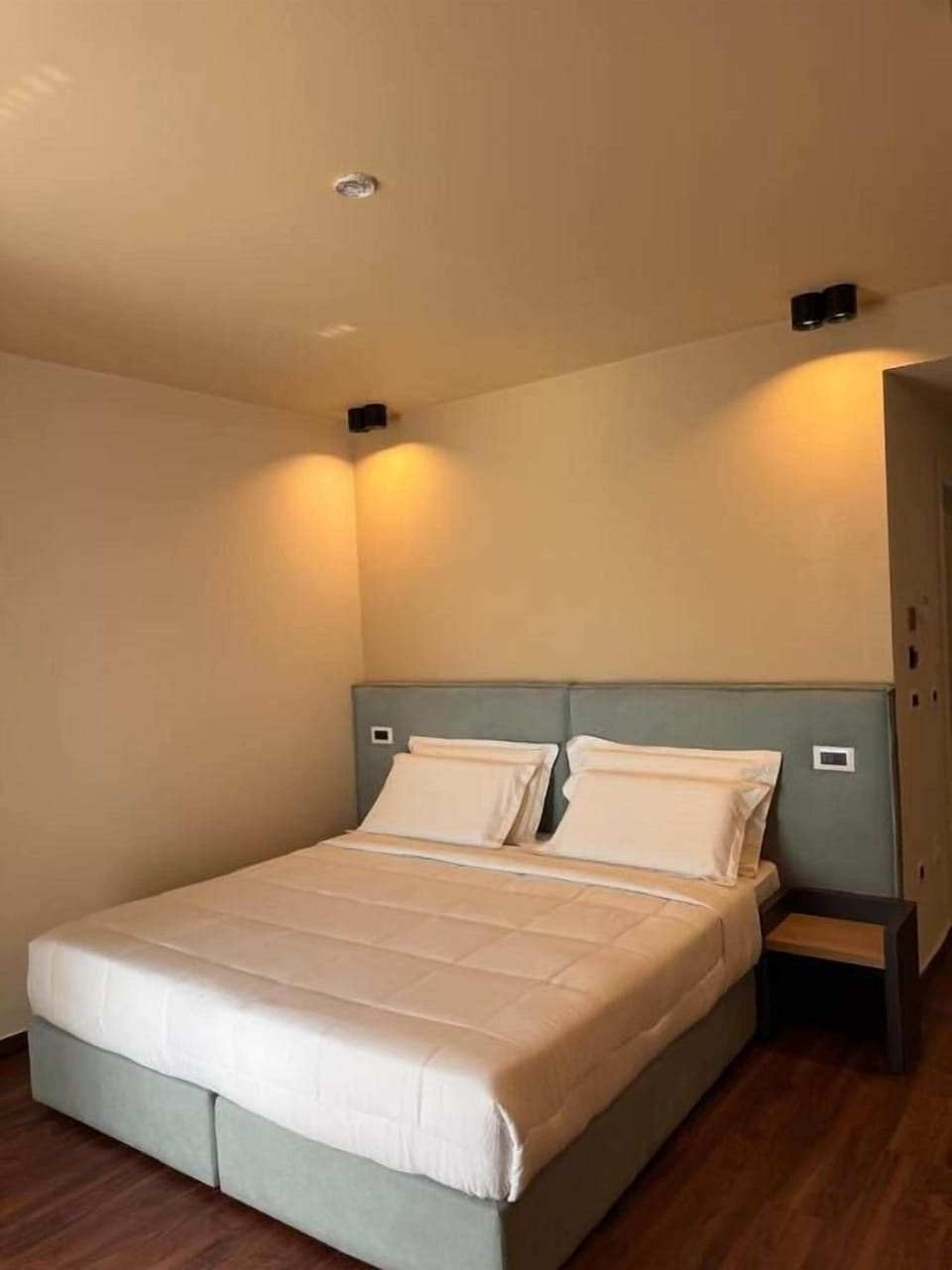 Double or Twin Room, Balcony, Partial Sea View | In-room safe, desk, blackout drapes, WiFi (free)