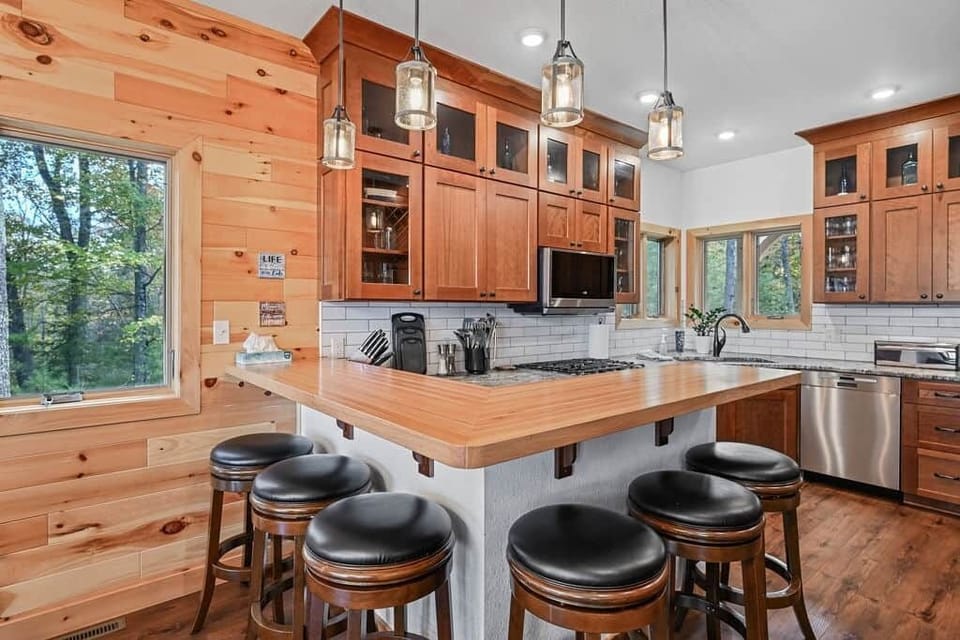 Kitchen and Bar