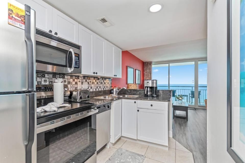 Fully equipped with essentials, offering a practical and stylish space 