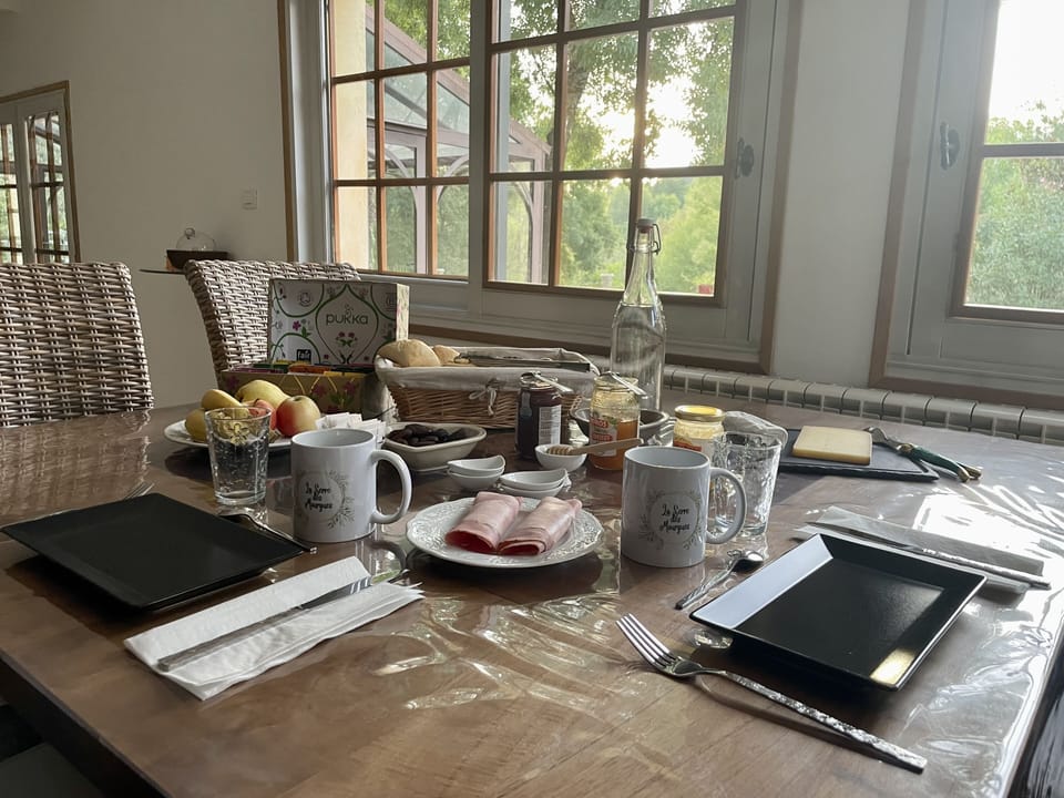 Daily continental breakfast for a fee