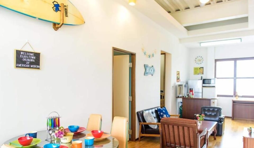 Standard Room, 3 Bedrooms, Non Smoking (2nd Floor, For 1 - 7 People) - no terrace | In-room dining