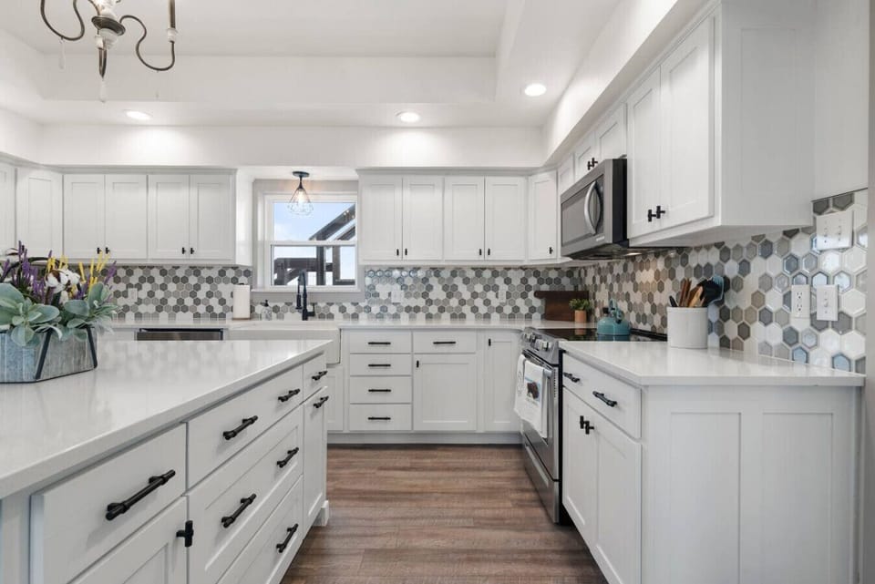The kitchen island!